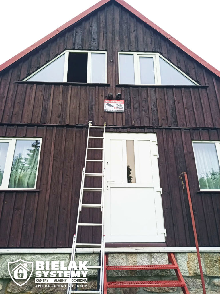 Instalacja systemu CCTV i SSWiN dla nieruchomości w Szklarskiej Porębie