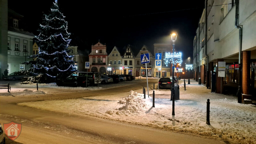 Iluminacje świąteczne na rynku w Gryfowie Śląskim
